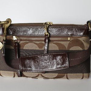 Coach B0726-10120 Brown Leather Clutch Purse